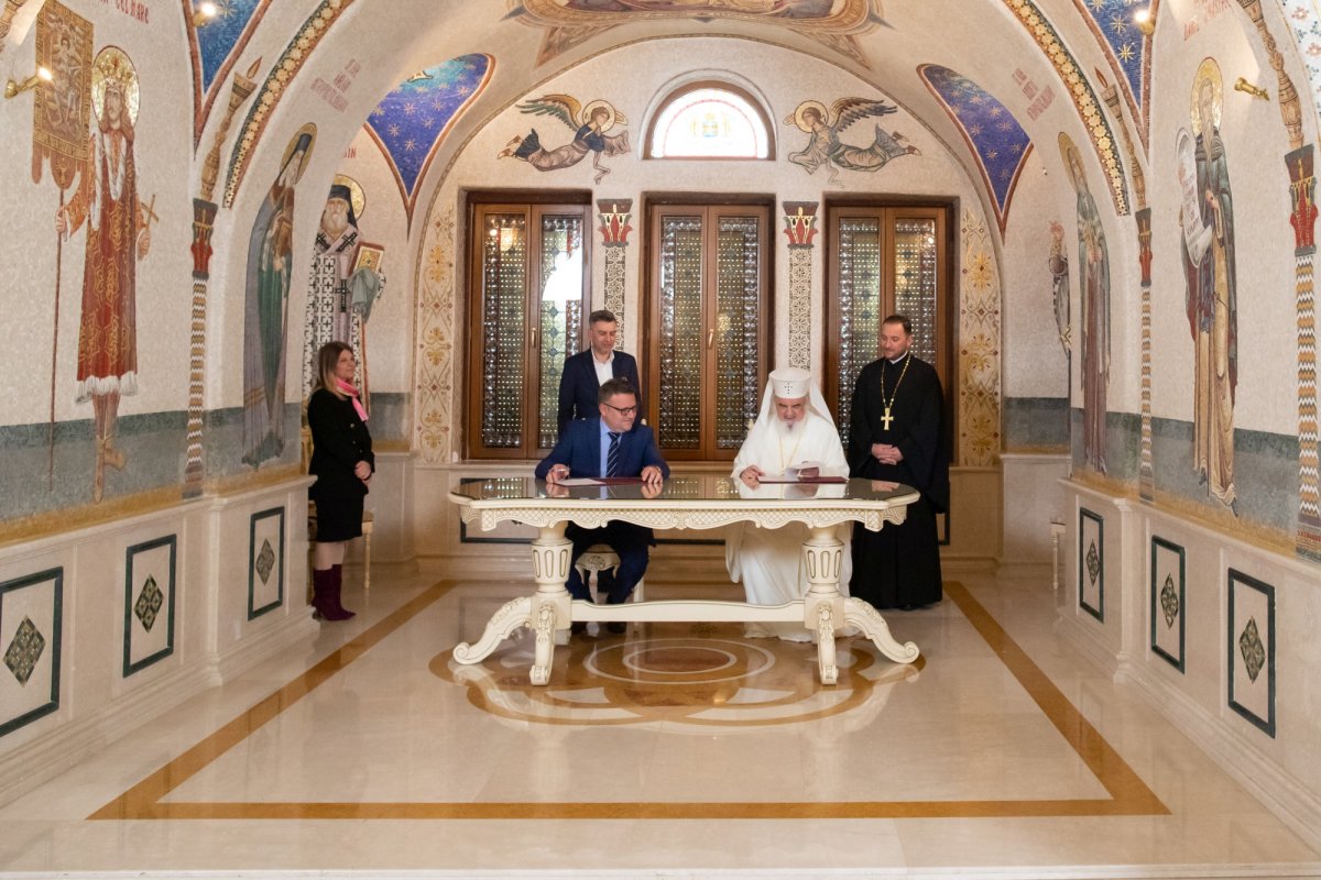 Protocol de cooperare între Patriarhia Română și Ministerul Muncii și Solidarității Sociale 250022