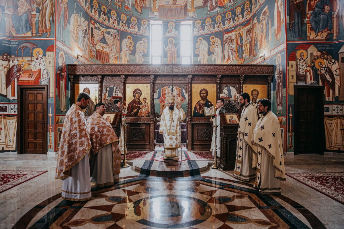 Slujiri arhiereşti la Cluj‑Napoca 249935