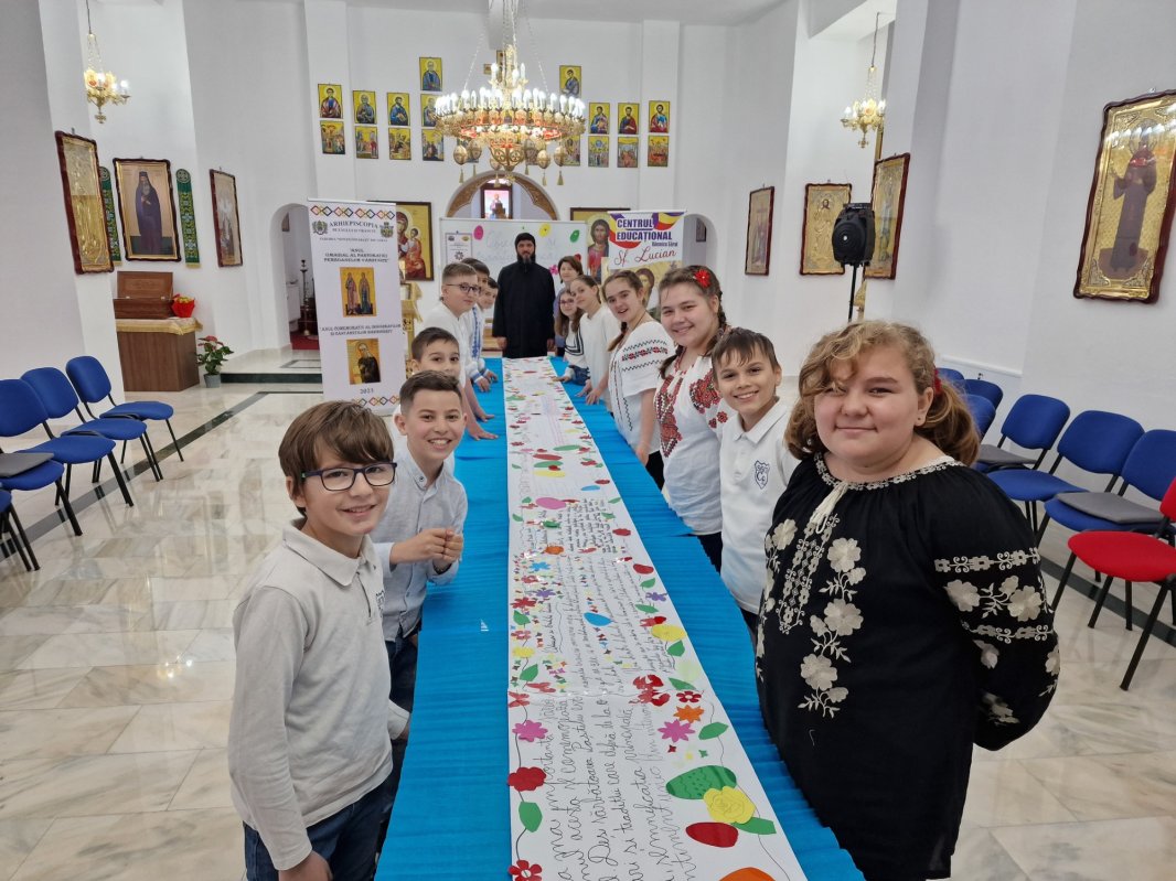 Cateheză și filantropie în două parohii buzoiene 250104