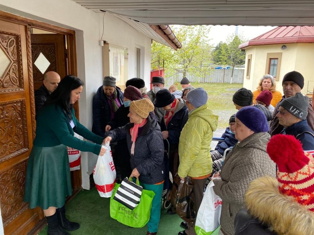 Daruri pentru nevoiași din partea Protoieriei Sector 4 Capitală 250106