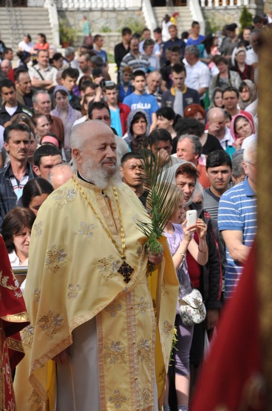 Părintele arhimandrit Nicodim Dimulescu - amintiri despre părintele stareț care m‑a tuns monah 250152