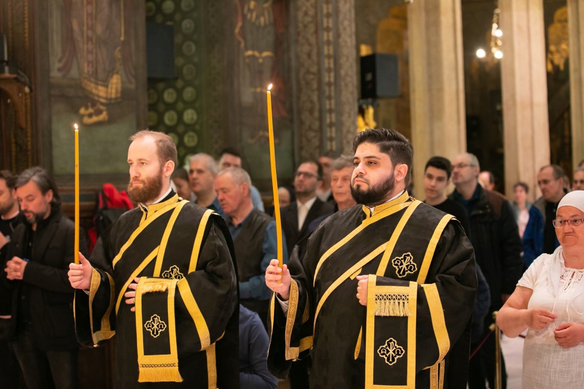 „Denia celor 12 Evanghelii” la Catedrala Patriarhală 250340