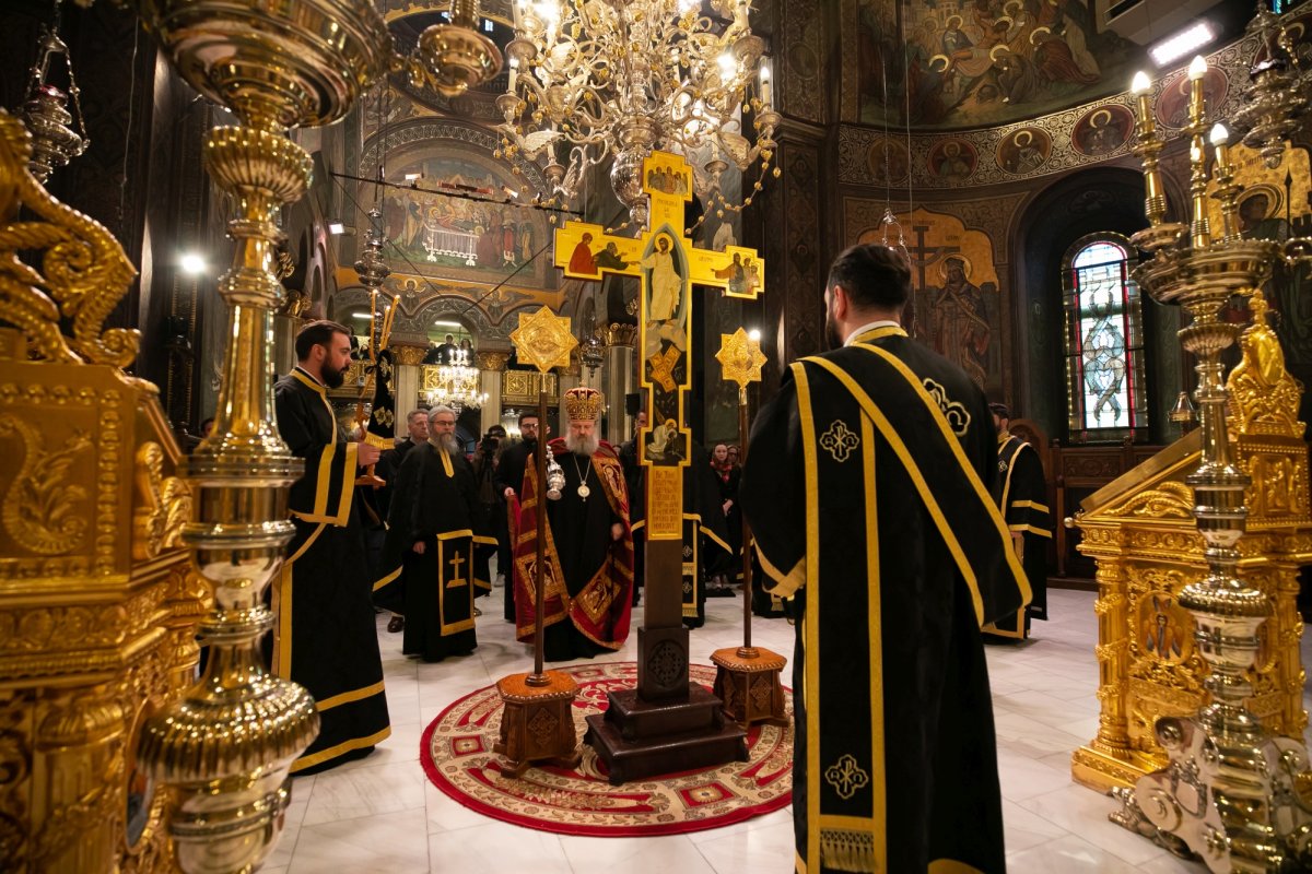 „Denia celor 12 Evanghelii” la Catedrala Patriarhală 250376