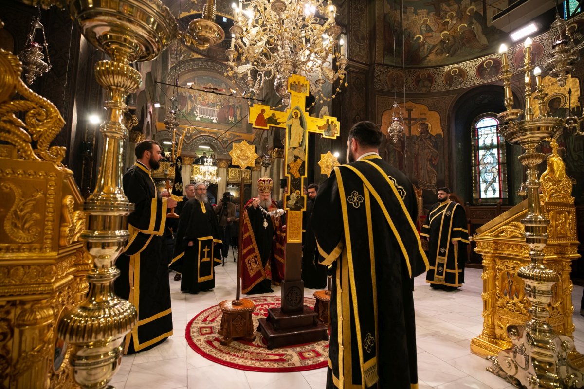 „Denia celor 12 Evanghelii” la Catedrala Patriarhală 250377