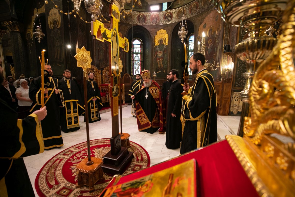 „Denia celor 12 Evanghelii” la Catedrala Patriarhală 250378