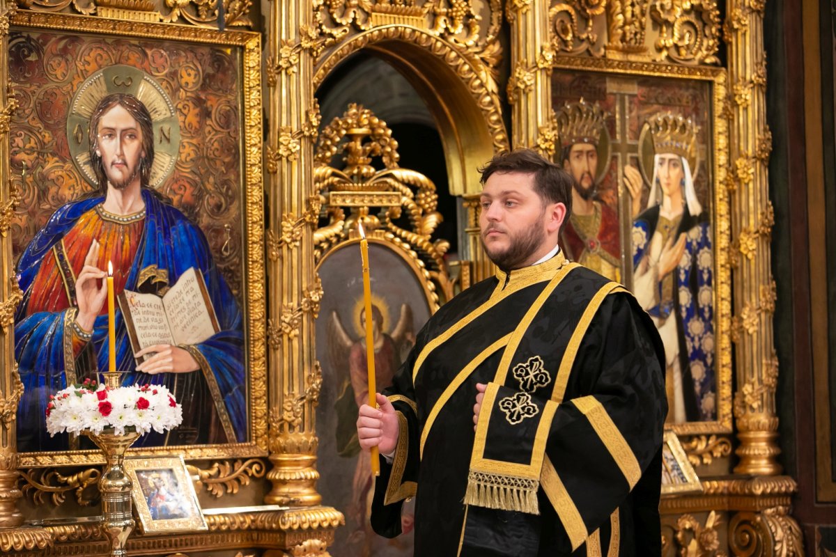 „Denia celor 12 Evanghelii” la Catedrala Patriarhală 250395