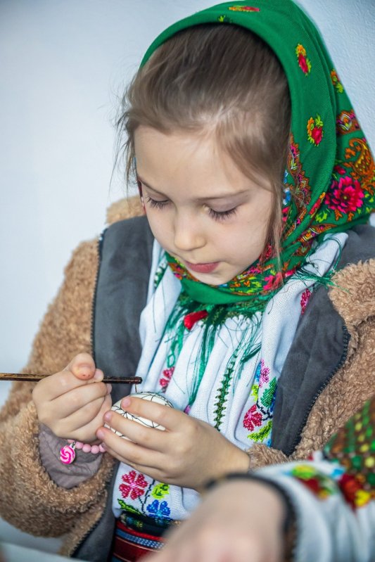 Tradiții pascale în lumea satului 250136