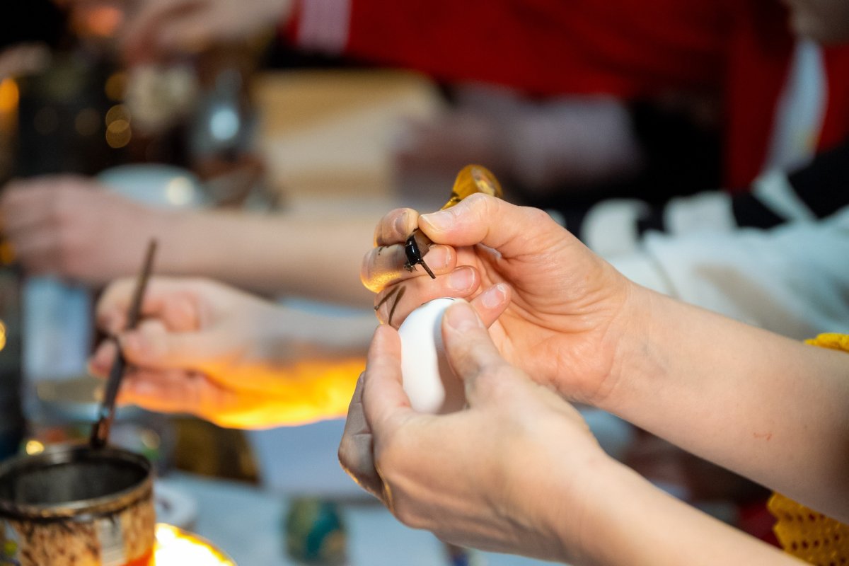 Tradiții pascale în lumea satului 250145