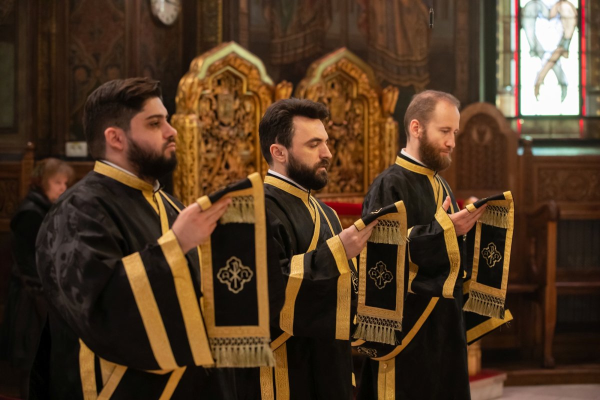 Vecernia scoaterii Sfântului Epitaf la Catedrala Patriarhală 250430