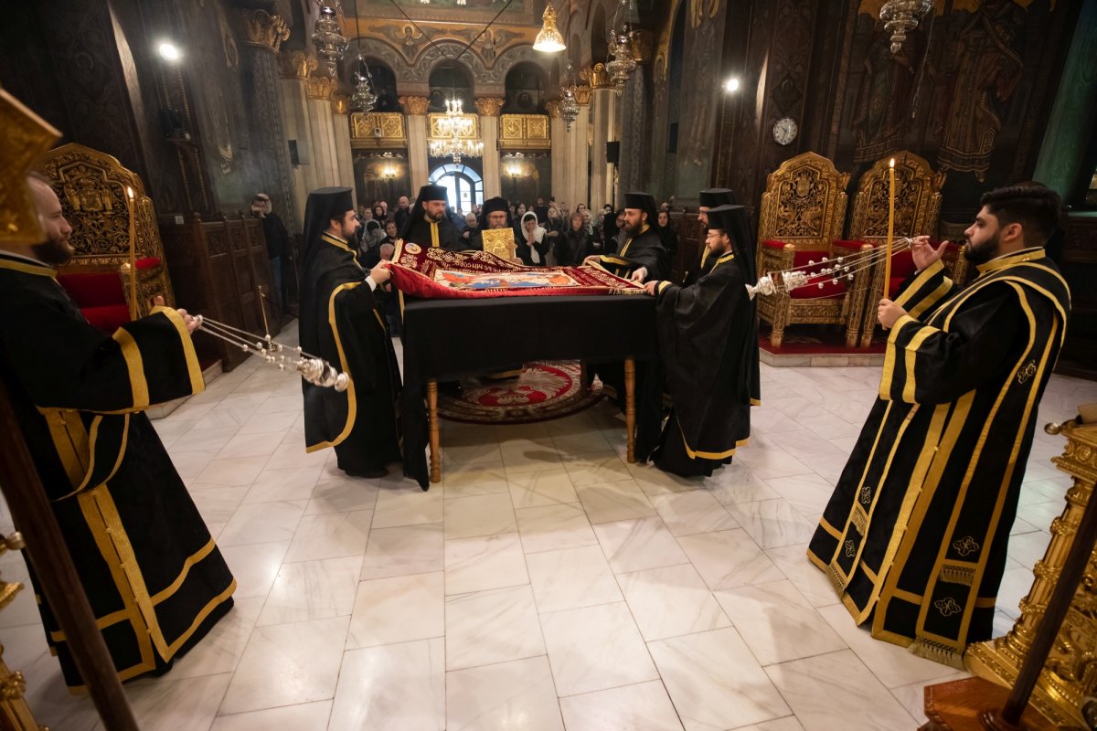 Vecernia scoaterii Sfântului Epitaf la Catedrala Patriarhală 250435