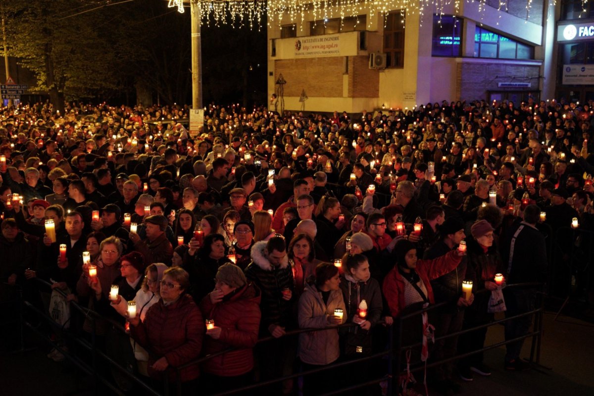Slujba Învierii Domnului la Catedrala Arhiepiscopală din Galaţi 250698