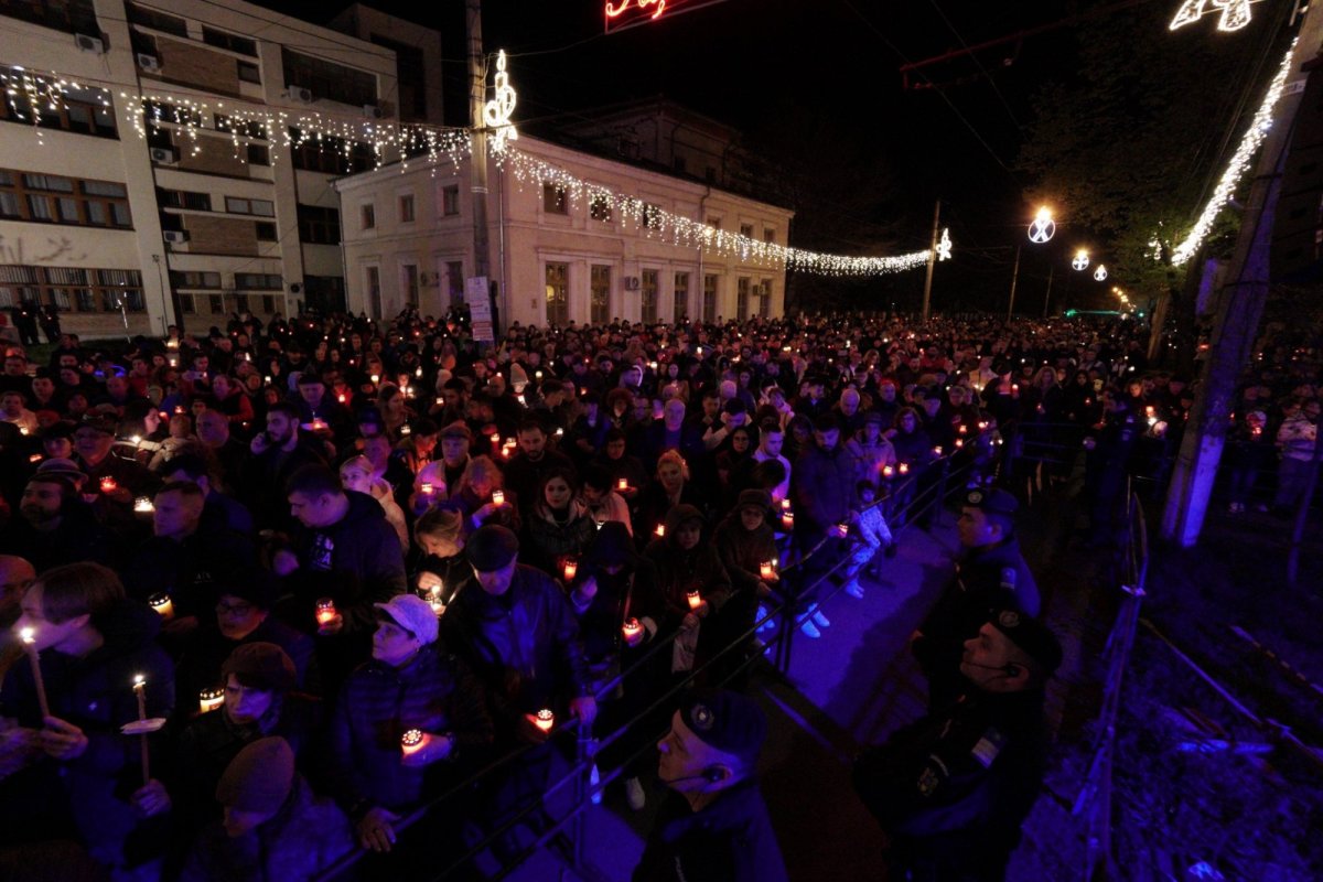 Slujba Învierii Domnului la Catedrala Arhiepiscopală din Galaţi 250700