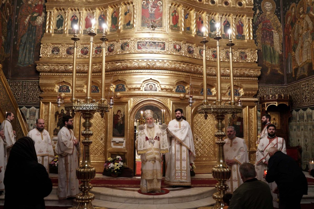 Slujba Învierii Domnului la Catedrala Arhiepiscopală din Galaţi 250708