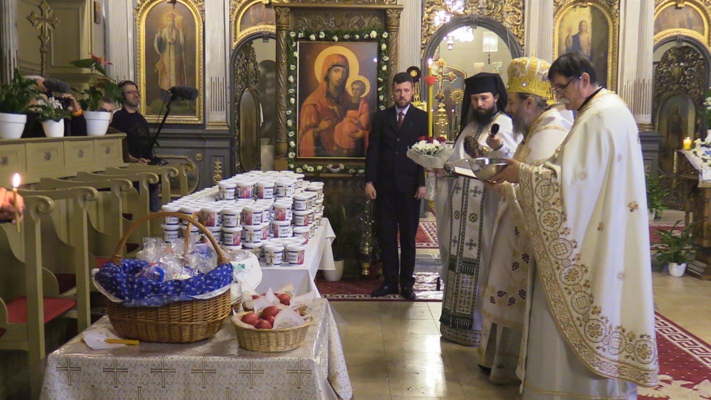 Praznicul Învierii Domnului la Catedrala Episcopală din Giula, Ungaria 251023