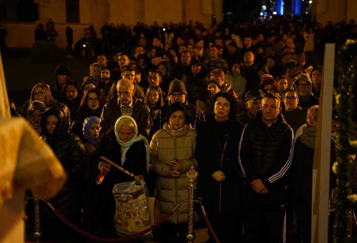 Praznicul Învierii Domnului la Catedrala Reîntregirii din Alba Iulia 251000
