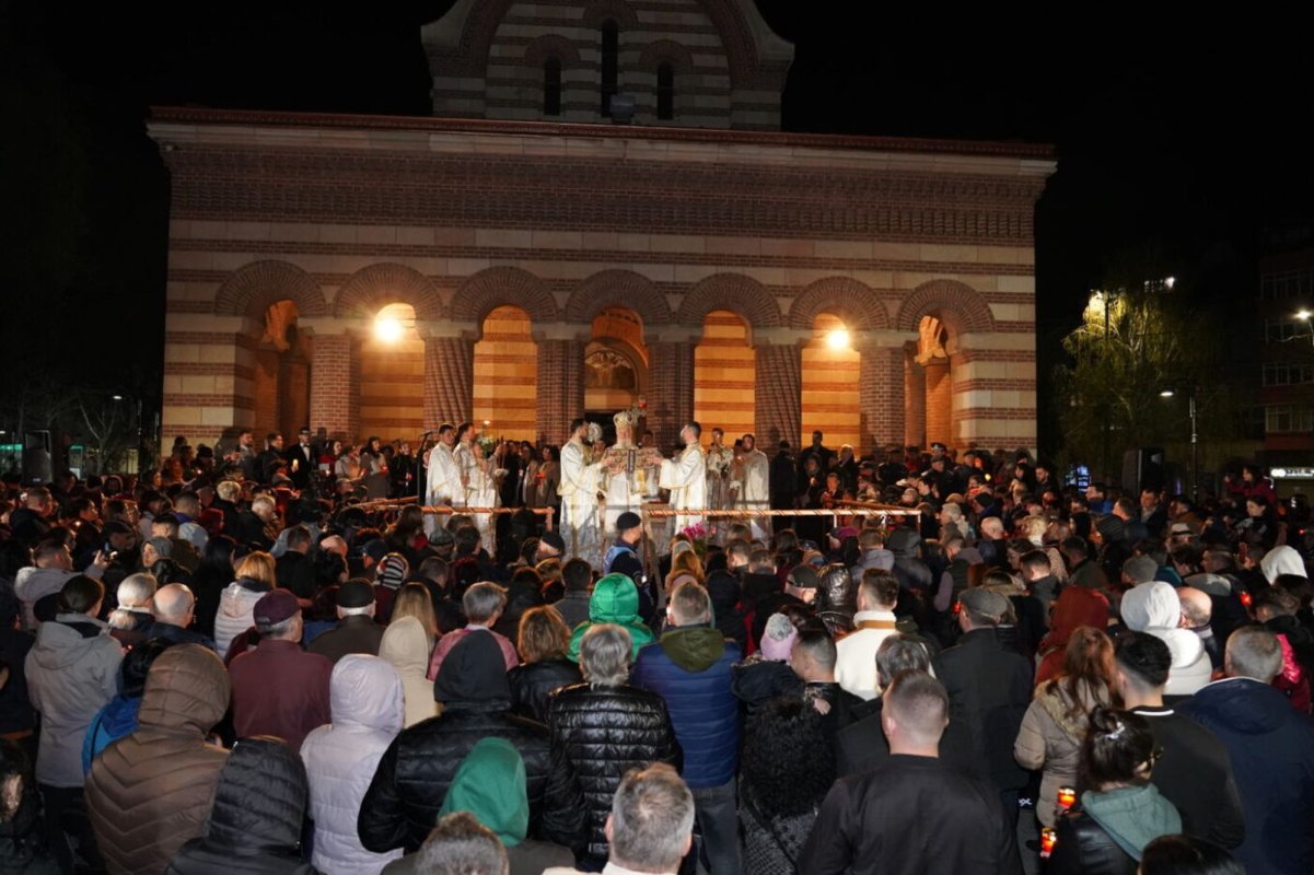 Sărbătoarea Învierii Domnului la Târgoviște 251038