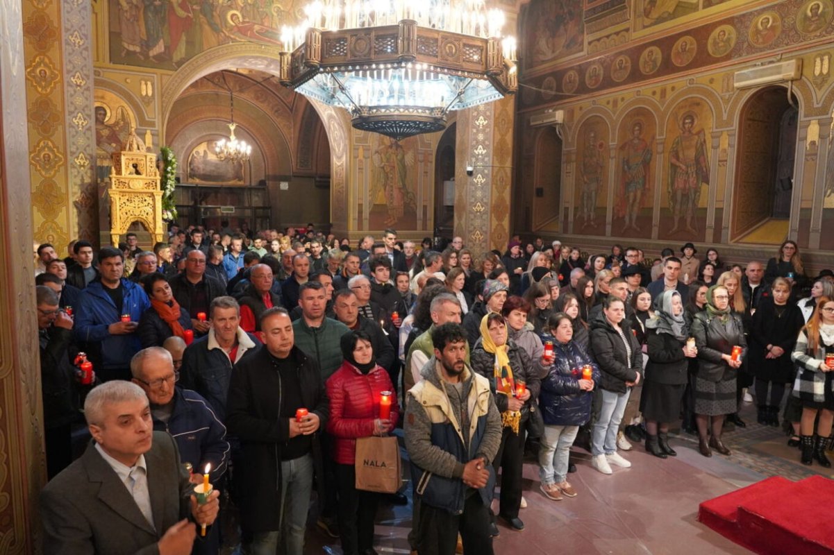 Sărbătoarea Învierii Domnului la Târgoviște 251042