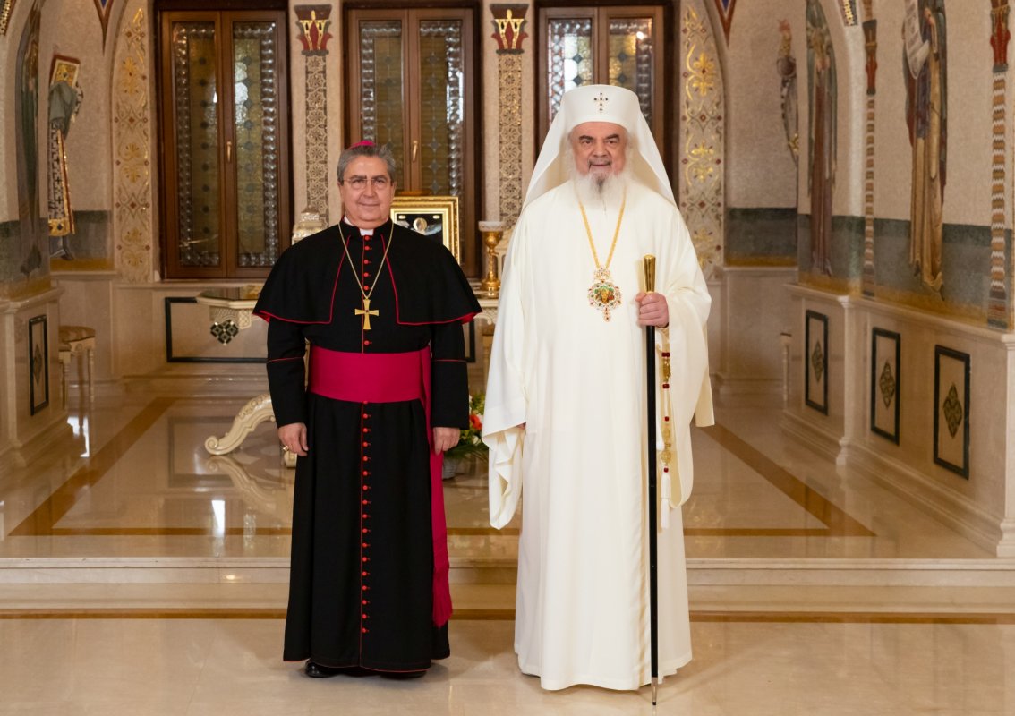 Vizită de rămas-bun a nunțiului apostolic  în România la Reședința Patriarhală 251064
