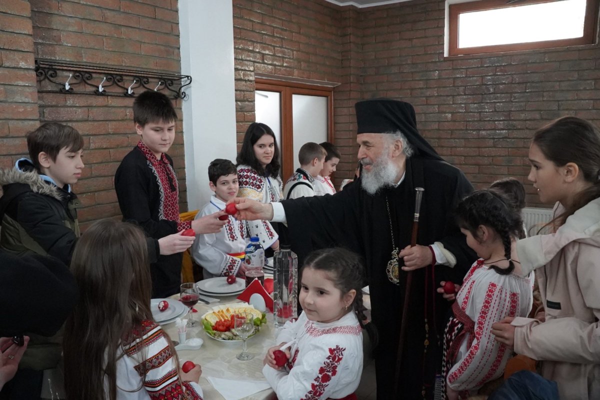 Bucurie pascală la Catedrala „Naşterea Domnului” din Brăila 251602