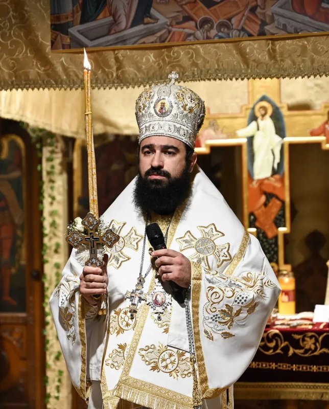 Slujirile ierarhilor hunedoreni în Episcopia Devei şi Hunedoarei 251583