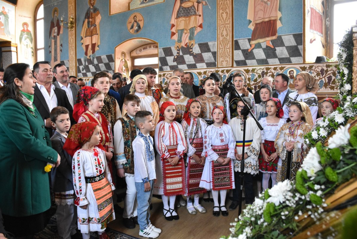 Binecuvântare arhierească pentru bistriţeni 251661