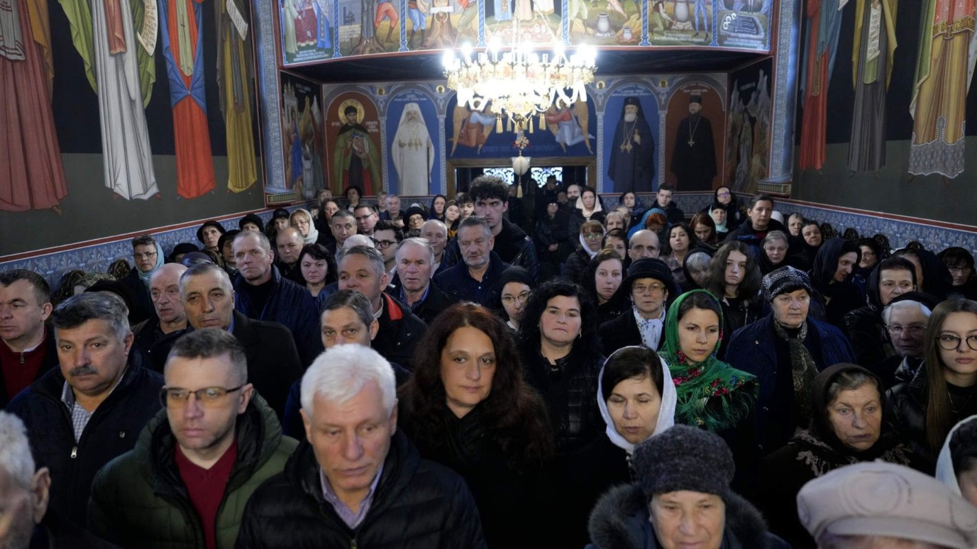 Târnosire şi binecuvântări arhiereşti în județul Brașov 251676