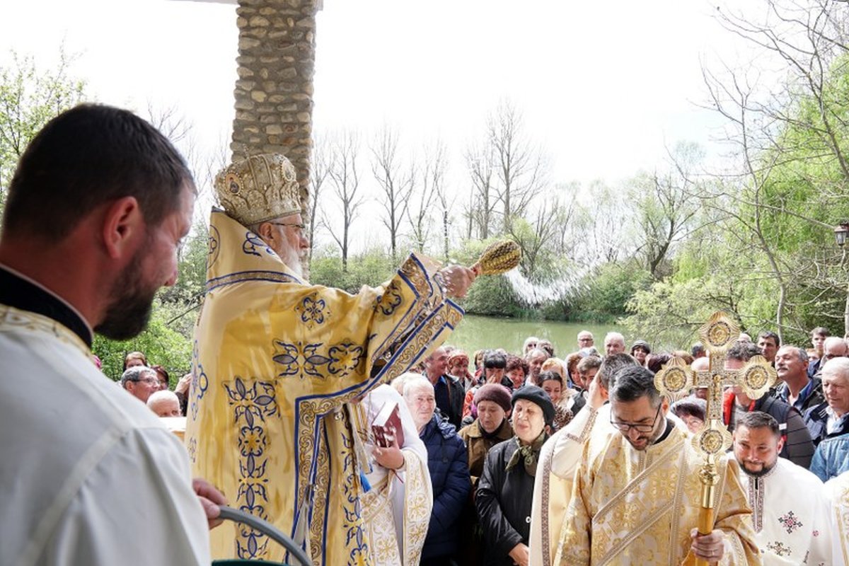 Sărbătoarea Izvorul Tămăduirii în eparhii din Muntenia și Dobrogea 251969