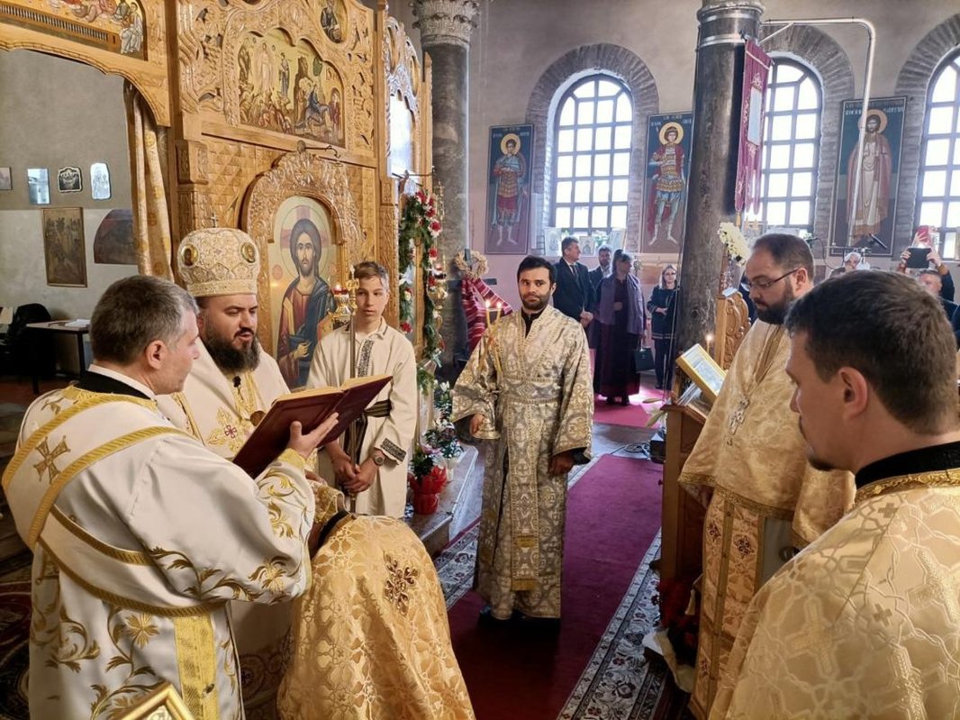 Aniversare pentru două parohii românești din Italia 252243