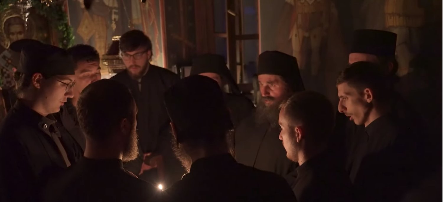 Un ierarh român la Chilia „Sfântul Ipatie” din Muntele Athos  252244