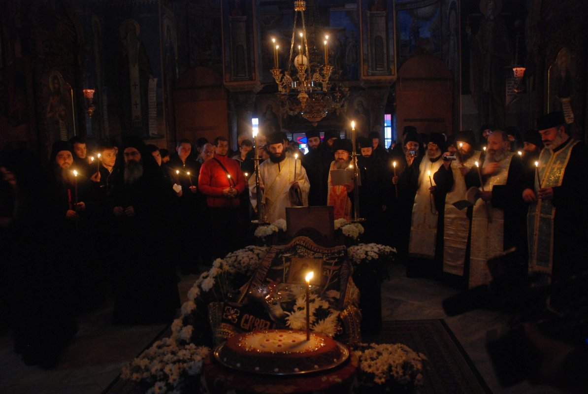 Avva Petroniu Tănase, cel înzestrat cu daruri multe 252265