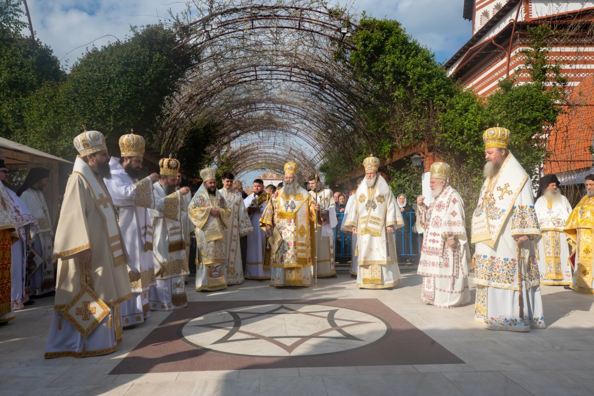 Hramul Mănăstirii Pantocrator din Drăgăneşti-Vlaşca 252601