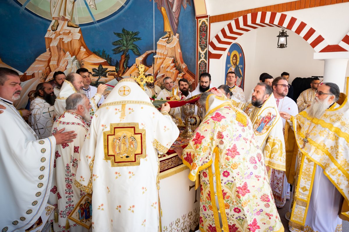 Hramul Mănăstirii Pantocrator din Drăgăneşti-Vlaşca 252632