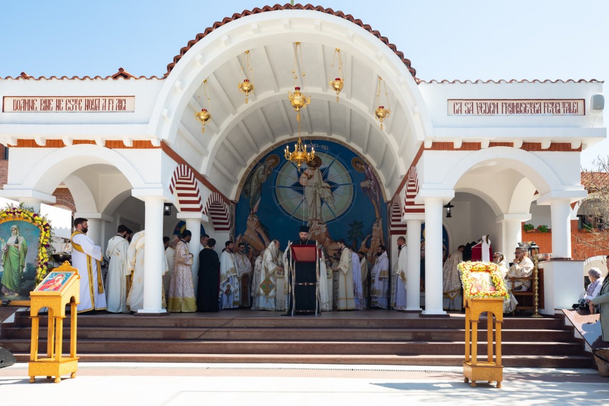 Hramul Mănăstirii Pantocrator din Drăgăneşti-Vlaşca 252651