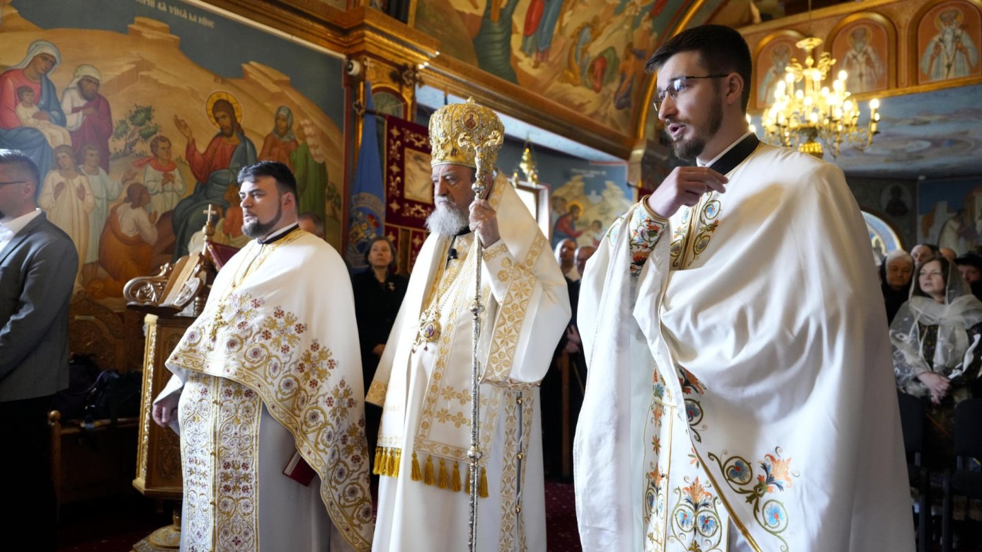 Pictura Bisericii „Sfântul Gheorghe” din Brașov a fost sfințită 252684