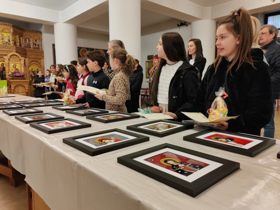 Premierea câștigătorilor concursului „Cu Dumnezeu în vers și slovă” în București 252692