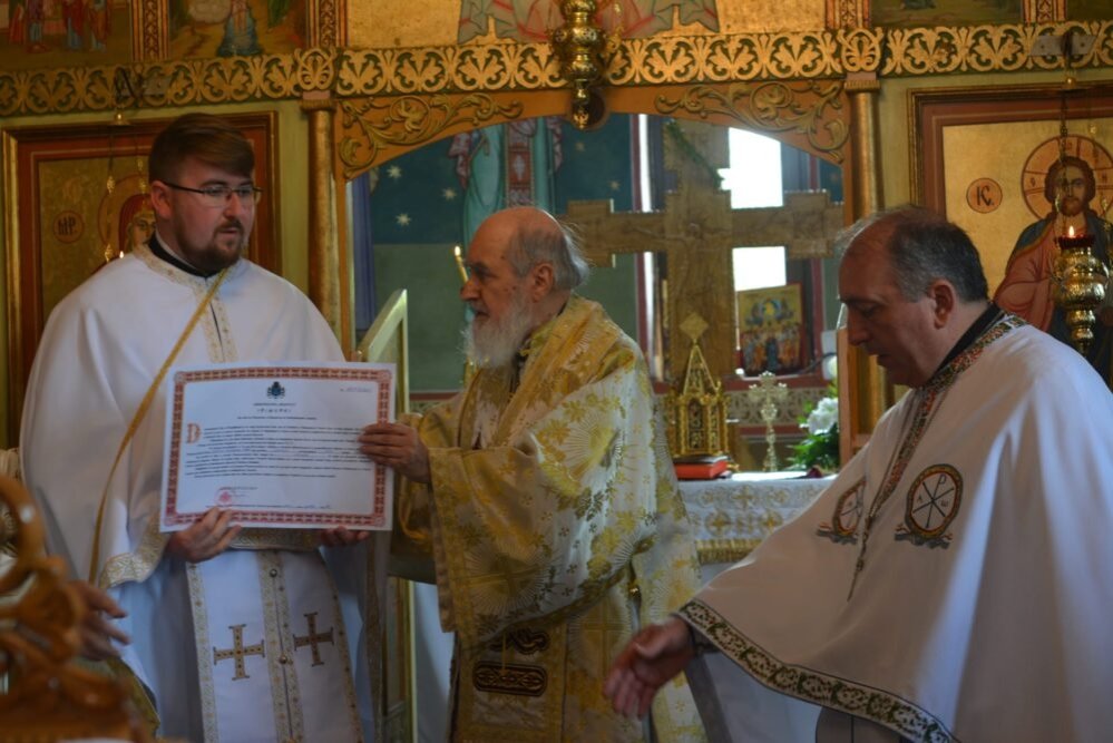 Binecuvântarea lucrărilor de la o biserică din județul Arad 252791