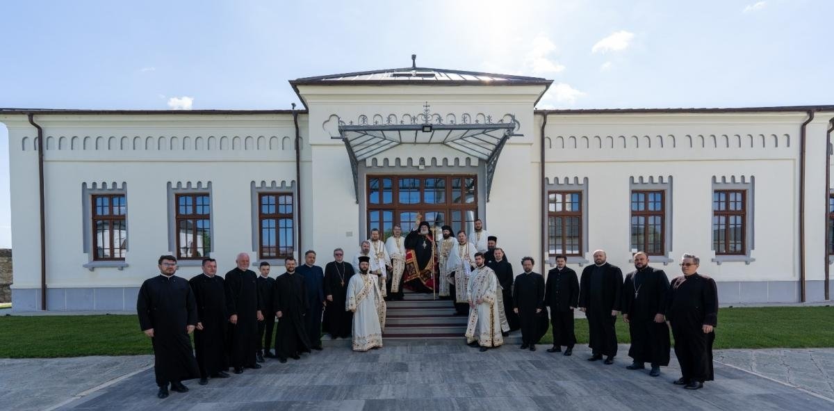 Înaltpreasfințitul Părinte Arhiepiscop Ioachim la 23 de ani de arhierie 252762