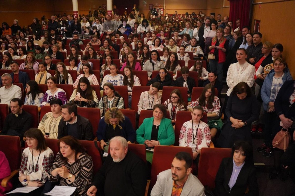 Premierea olimpicilor la cultură și spiritualitate românească 252777