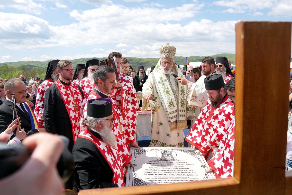 Tradiție monahală aghiorită la un viitor schit argeșean  252797