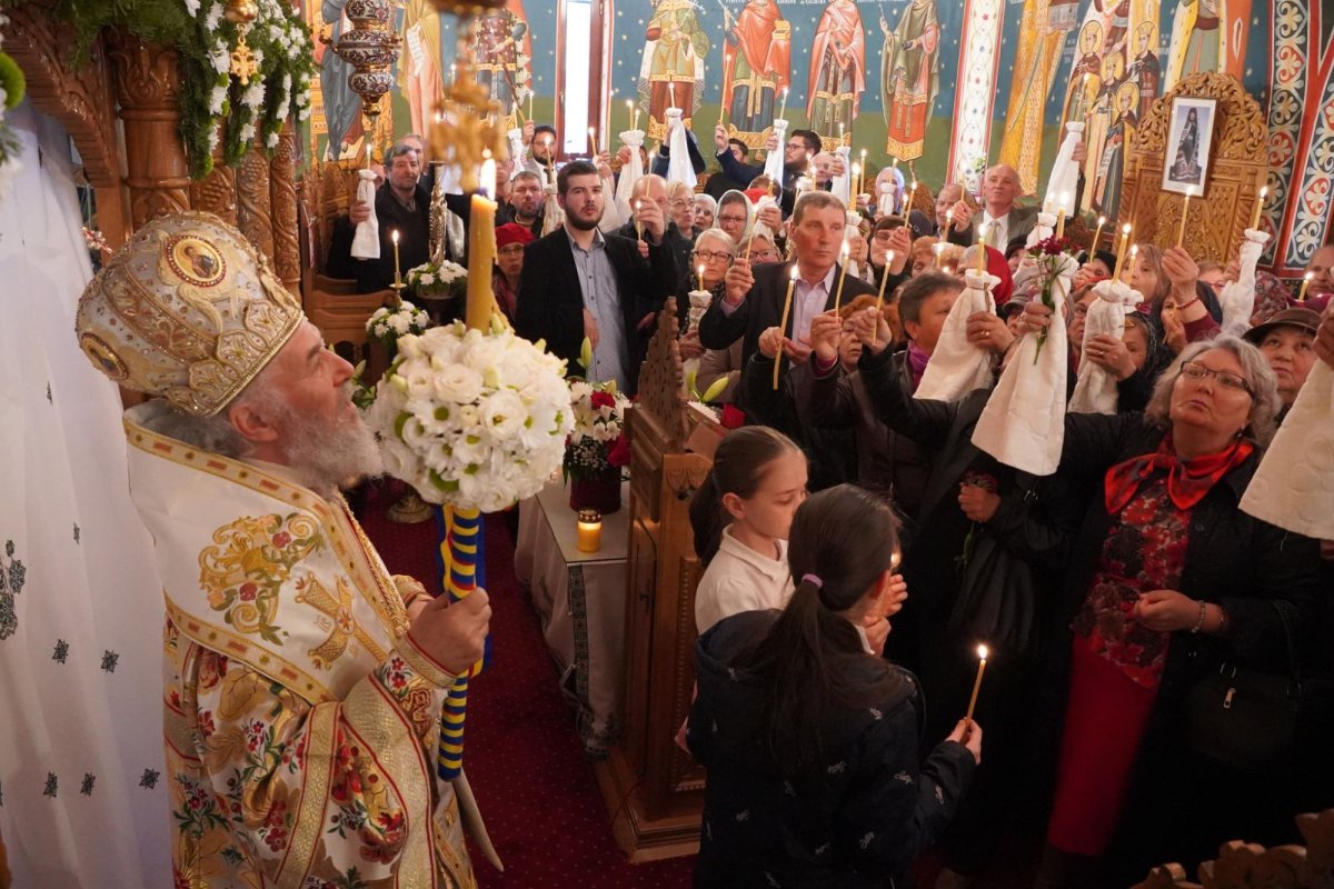 Înnoirea bisericii gălățene închinate Sfântului Ierarh Atanasie Patelarie 252939