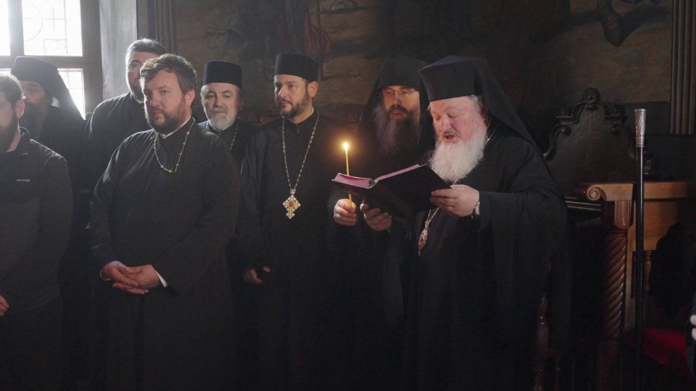 Aflarea cinstitelor moaște ale Cuviosului Petroniu Tănase 252960