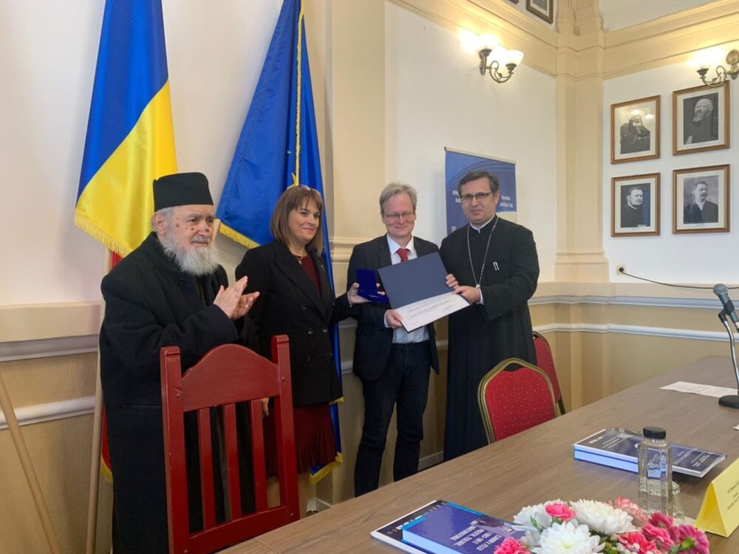 Conferinţă despre dialogul teologic creștin la Arad 253064