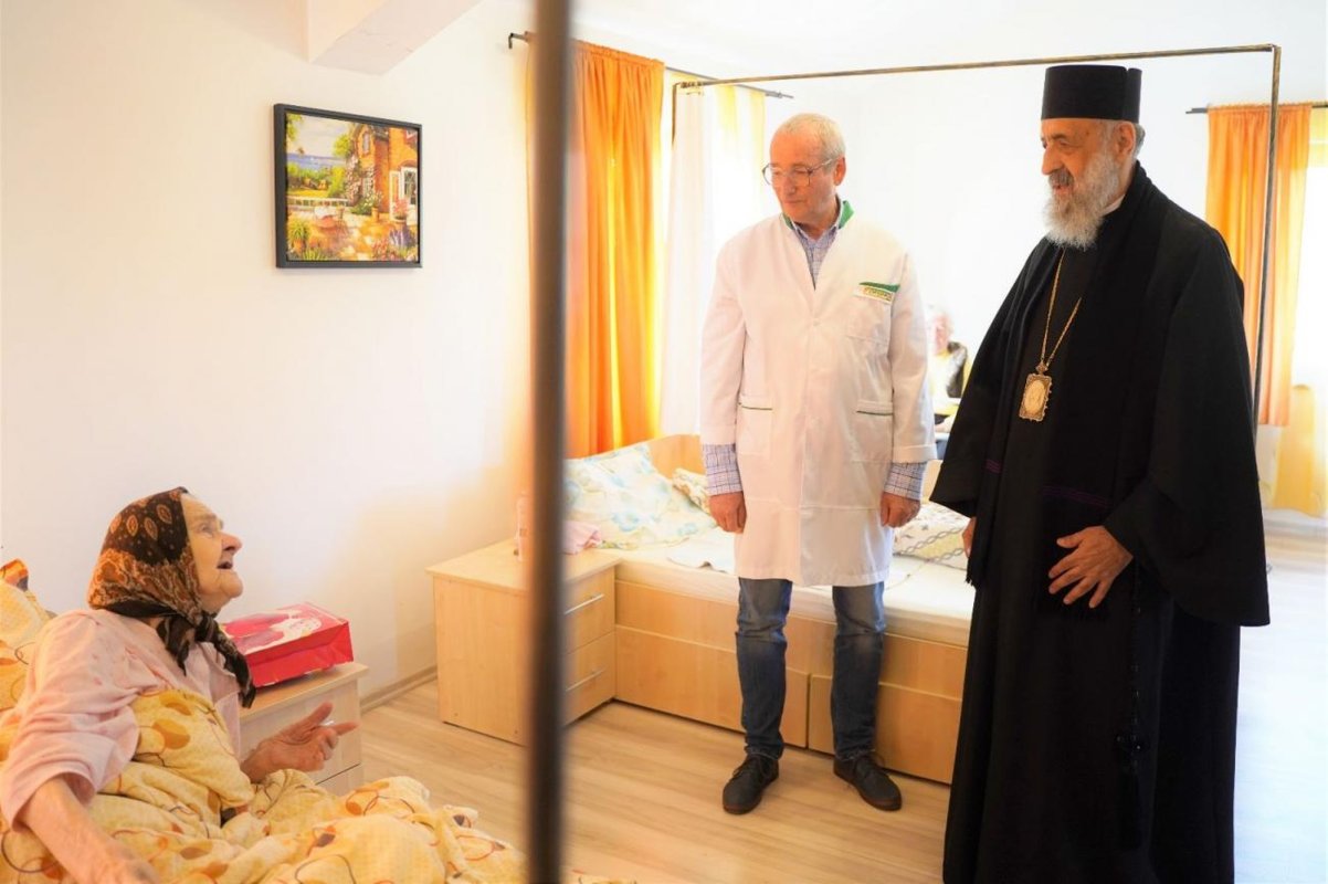 Vizită pastorală la Aşezământul social „Acoperământul  Maicii Domnului” din Unirea, judeţul Alba 253048