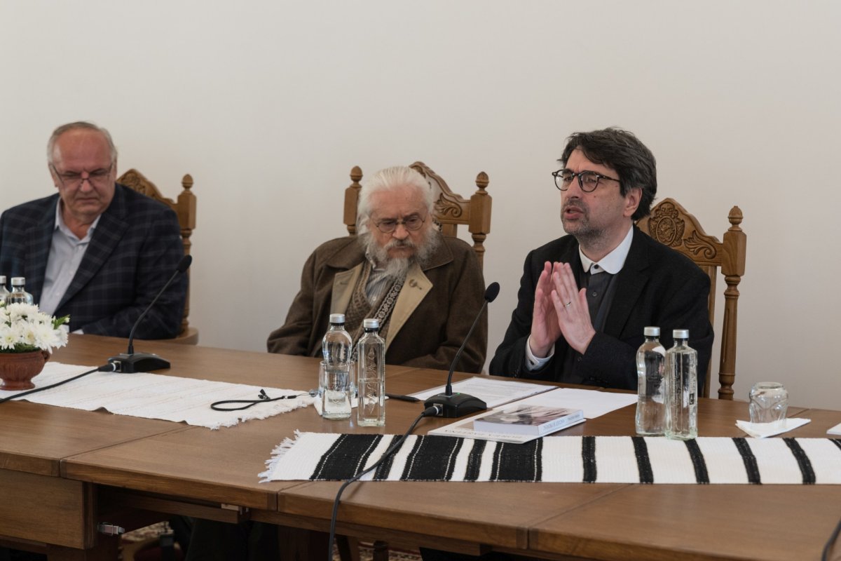 Evenimente comemorative și culturale la Mănăstirea Putna 253324