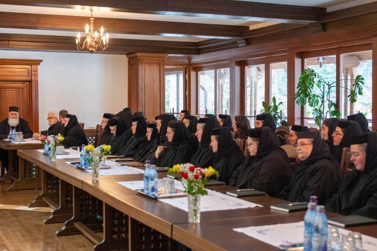 Mitropolitul Irineu Mihălcescu a fost comemorat la Mănăstirea Agapia 253336