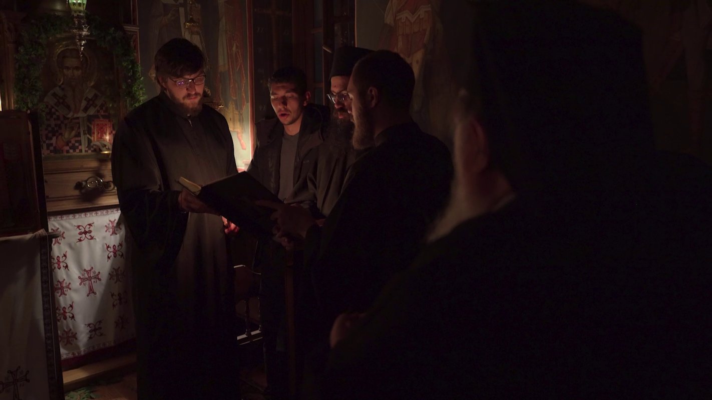 Prăznuirea Sfântului Ipatie într-o veche chinovie românească athonită 253404