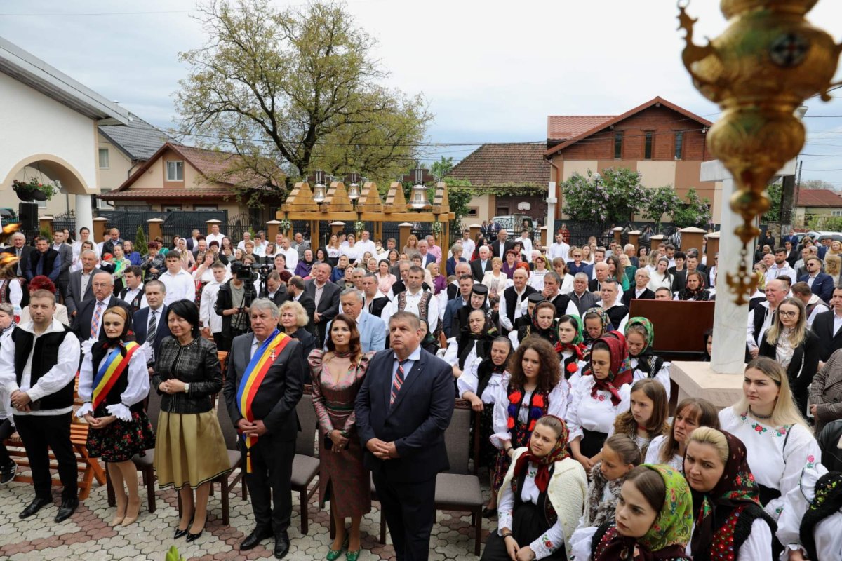 Slujire arhierească în Parohia Tulghieş, Maramureş 253533