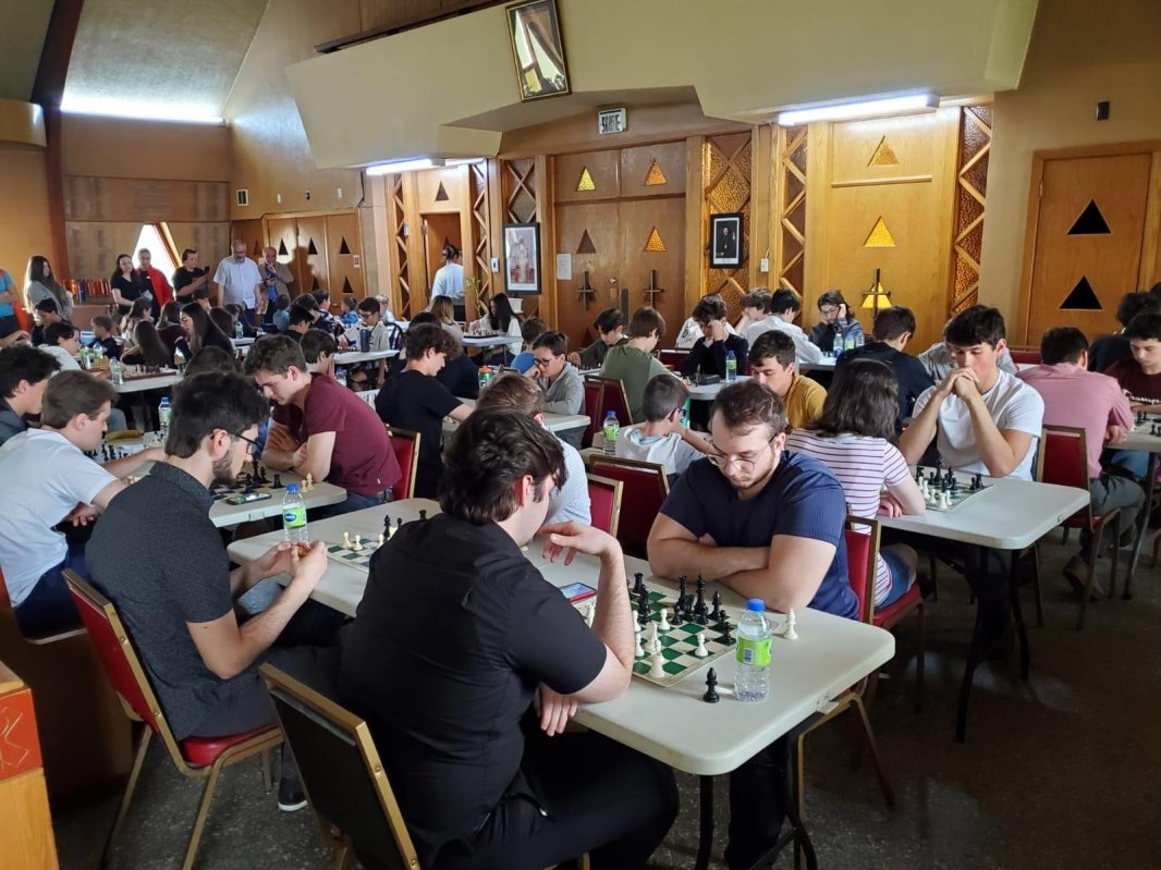 Turneul de șah „Sfântul Gheorghe” la Catedrala Episcopală din Saint‑Hubert 253549