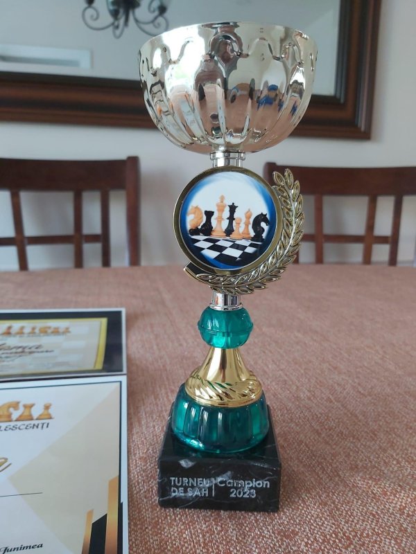 Turneul de șah „Sfântul Gheorghe” la Catedrala Episcopală din Saint‑Hubert 253551