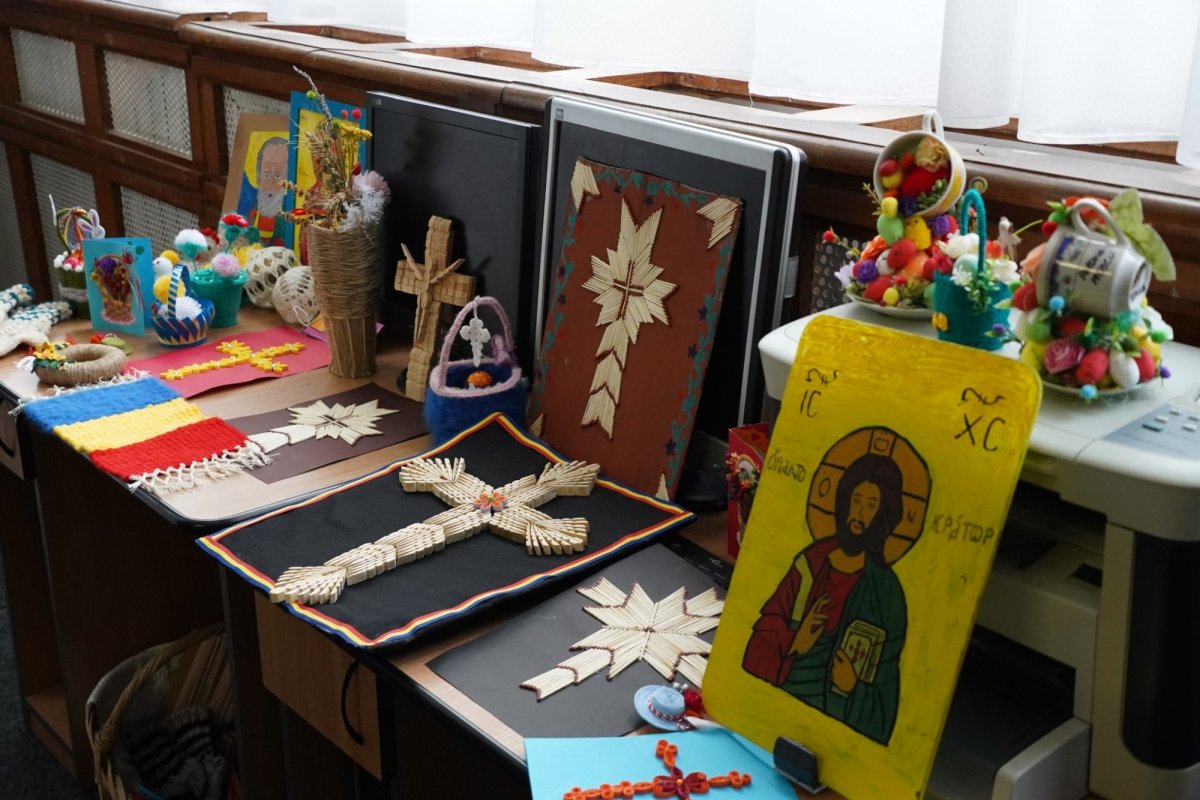 Etapa eparhială a concursului național catehetic la Galați  253831